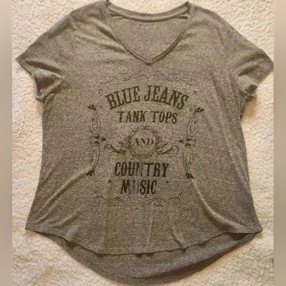 V-Neck Short Sleeve Graphic T-Shirt, XL - Picture 7 of 7